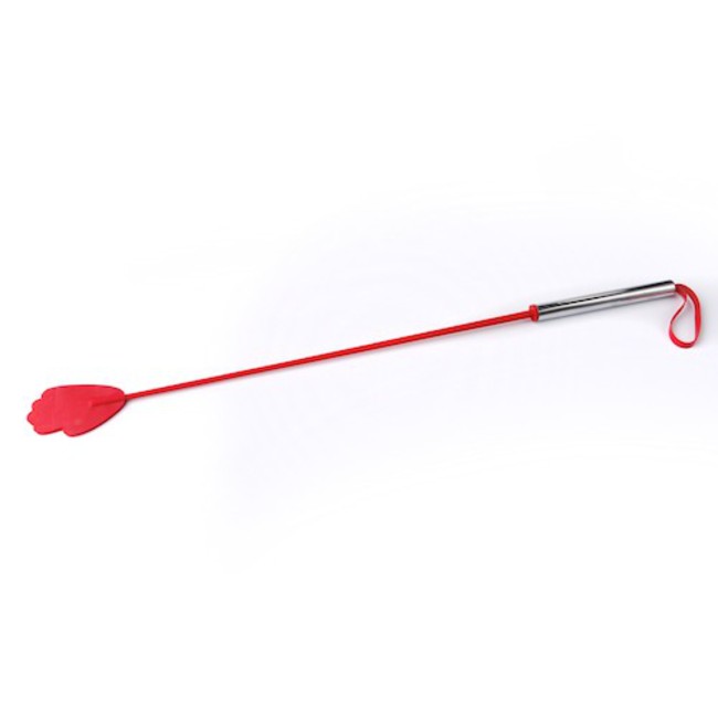 Красный стек с хромированной ручкой и шлепком в форме ладони